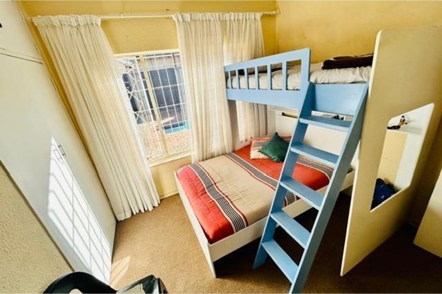 6 Bedroom Property for Sale in Mayfield Park Gauteng