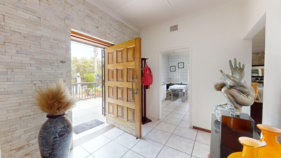 4 Bedroom Property for Sale in Dawnview Gauteng