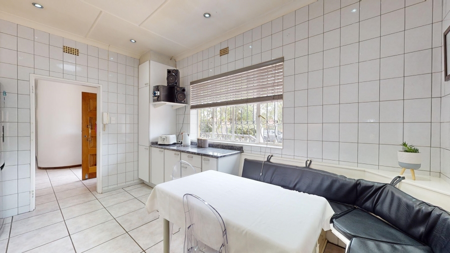 4 Bedroom Property for Sale in Dawnview Gauteng