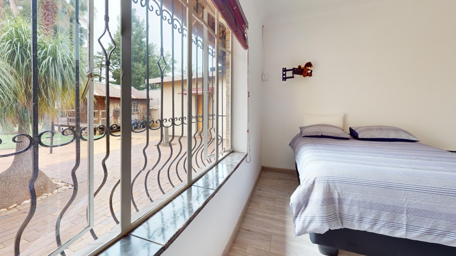 4 Bedroom Property for Sale in Dawnview Gauteng