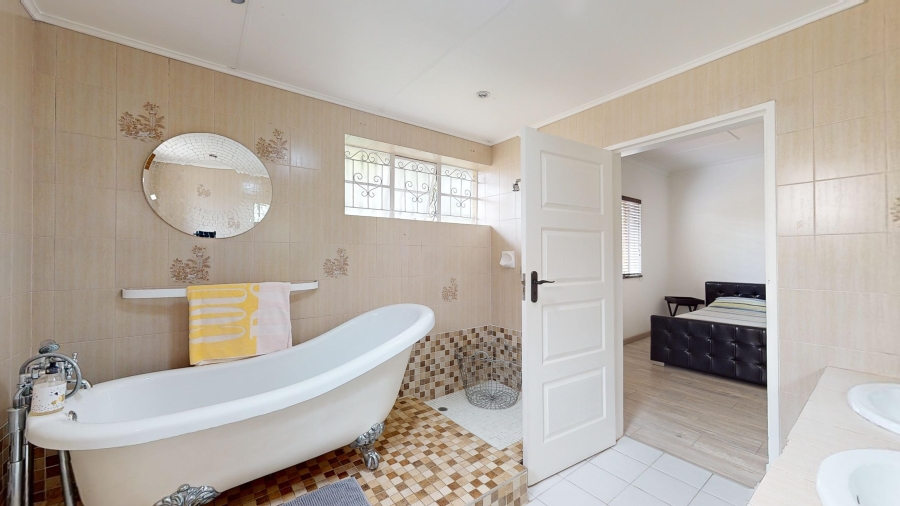 4 Bedroom Property for Sale in Dawnview Gauteng