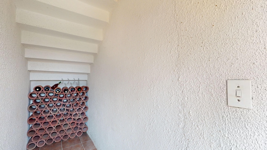 4 Bedroom Property for Sale in Dawnview Gauteng