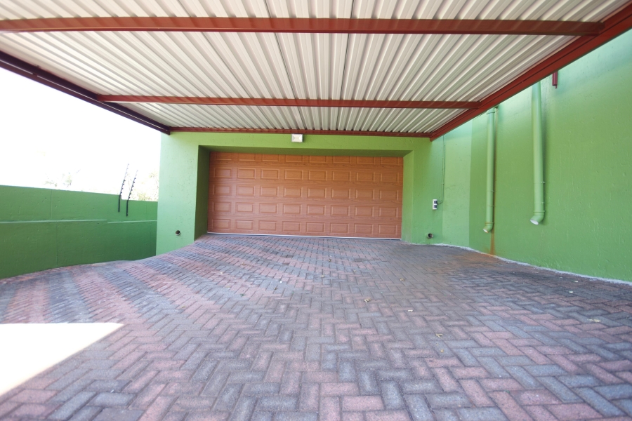 3 Bedroom Property for Sale in Rangeview Gauteng