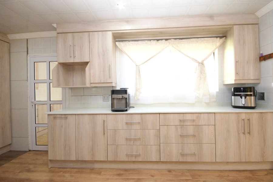 3 Bedroom Property for Sale in Rangeview Gauteng