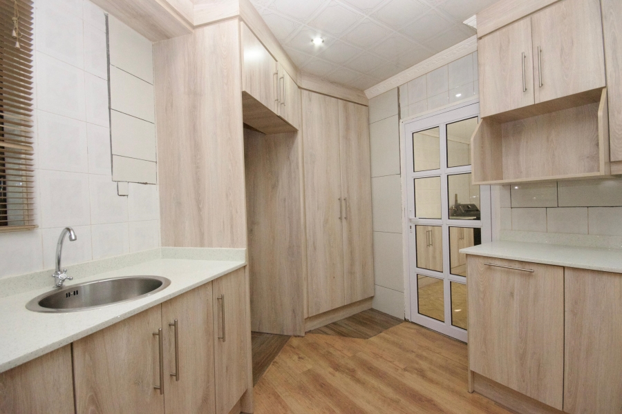 3 Bedroom Property for Sale in Rangeview Gauteng