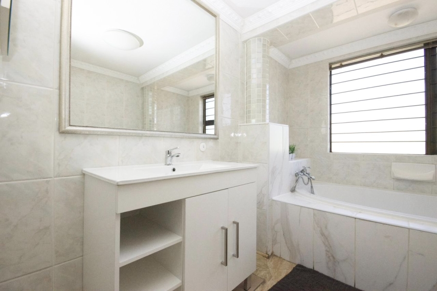 3 Bedroom Property for Sale in Rangeview Gauteng