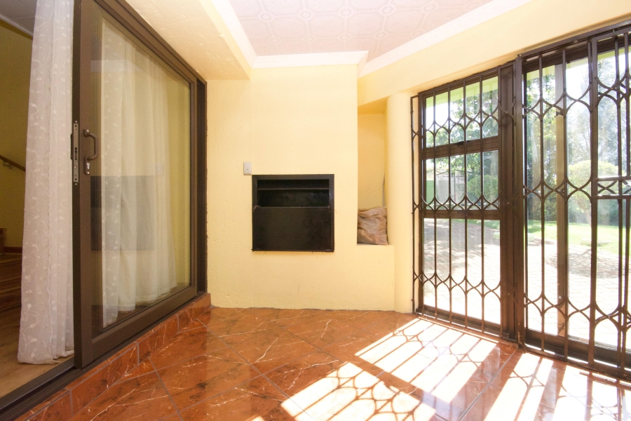 3 Bedroom Property for Sale in Rangeview Gauteng