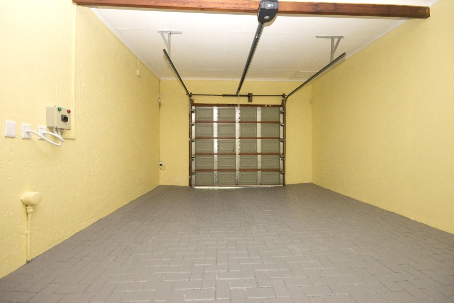 3 Bedroom Property for Sale in Rangeview Gauteng