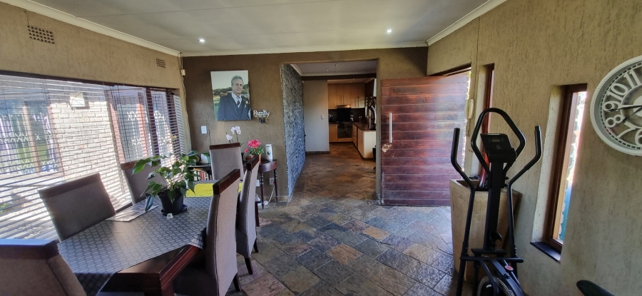 4 Bedroom Property for Sale in Brackendowns Gauteng