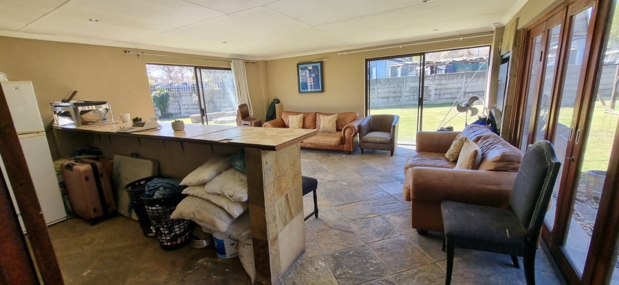 4 Bedroom Property for Sale in Brackendowns Gauteng