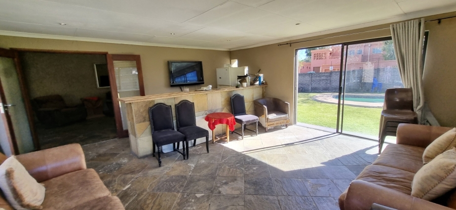 4 Bedroom Property for Sale in Brackendowns Gauteng