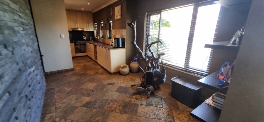 4 Bedroom Property for Sale in Brackendowns Gauteng