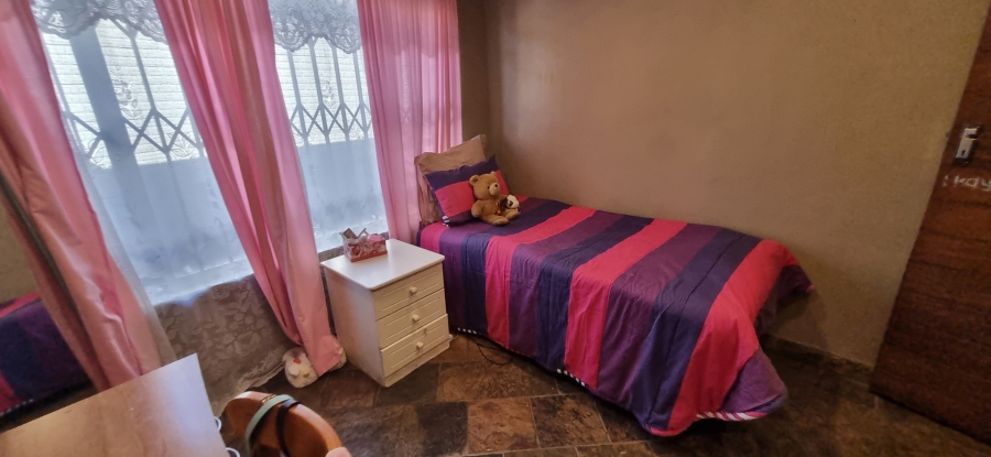 4 Bedroom Property for Sale in Brackendowns Gauteng