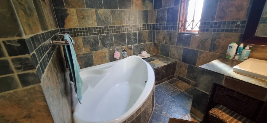 4 Bedroom Property for Sale in Brackendowns Gauteng