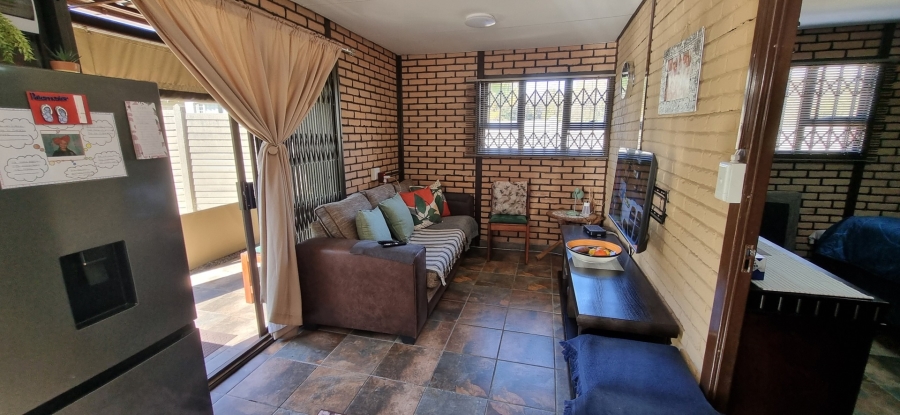 4 Bedroom Property for Sale in Brackendowns Gauteng