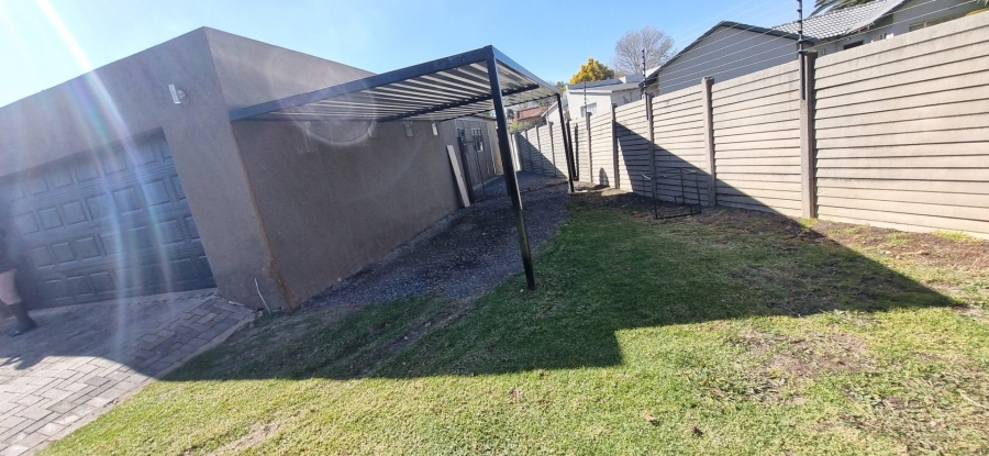 4 Bedroom Property for Sale in Brackendowns Gauteng