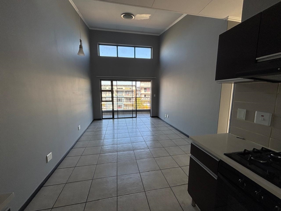 To Let 2 Bedroom Property for Rent in Greenstone Gate Gauteng