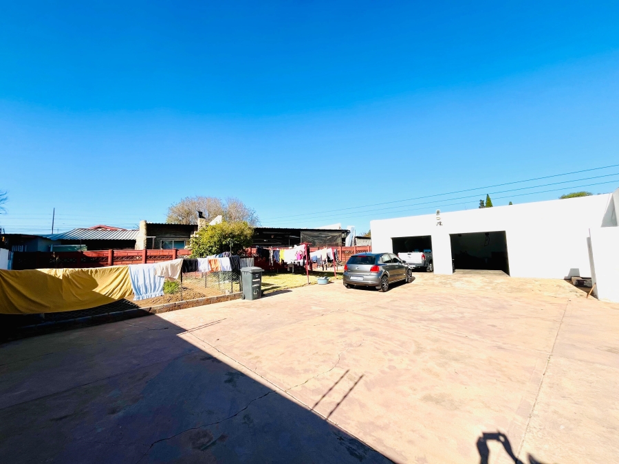 5 Bedroom Property for Sale in Brackenhurst Gauteng