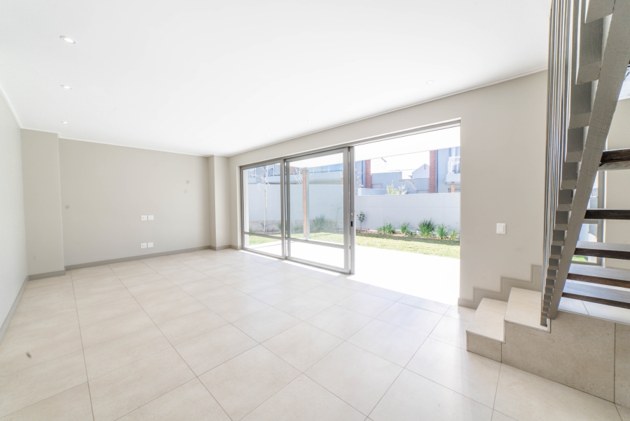 To Let 3 Bedroom Property for Rent in Serengeti Lifestyle Estate Gauteng