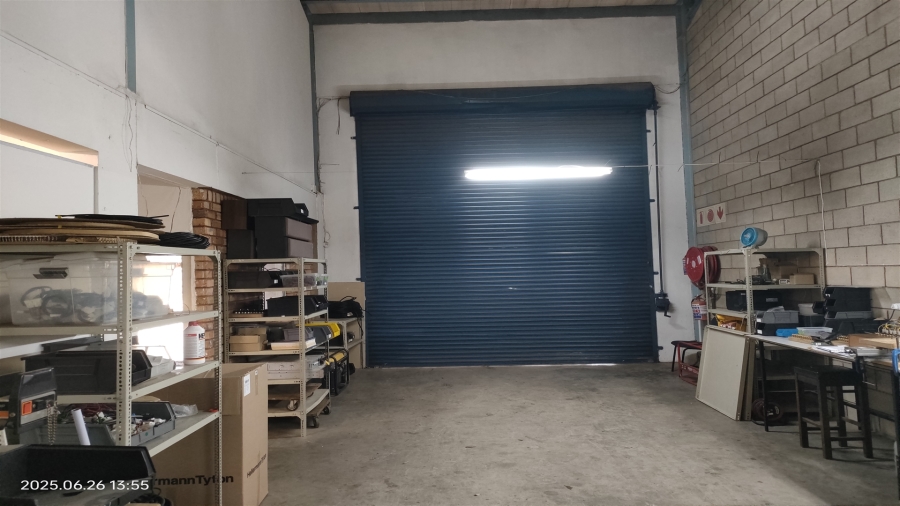 To Let commercial Property for Rent in Strijdom Park Gauteng