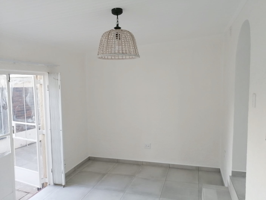 1 Bedroom Property for Sale in Glen Marais Gauteng