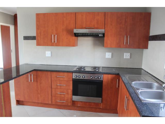 To Let 2 Bedroom Property for Rent in Primrose Hill Gauteng