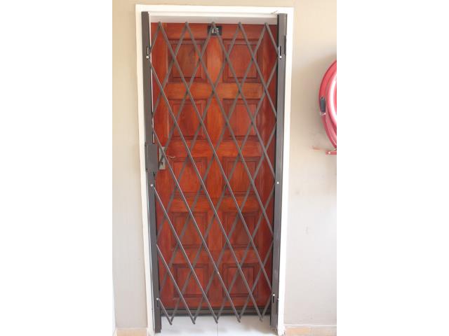 To Let 2 Bedroom Property for Rent in Primrose Hill Gauteng