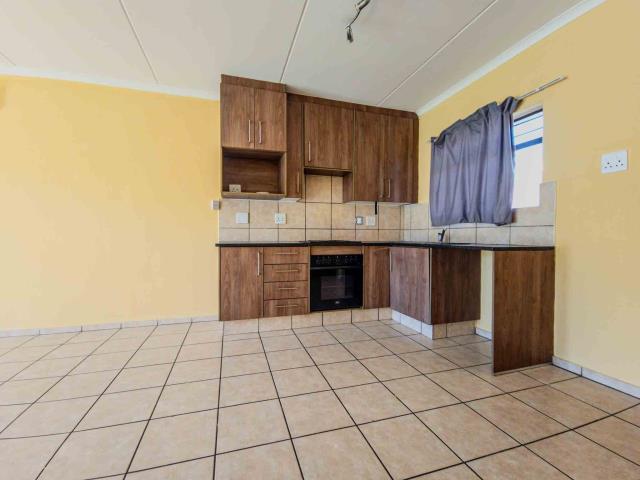 To Let 1 Bedroom Property for Rent in Barbeque Downs Gauteng