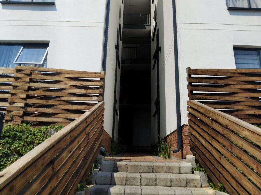 1 Bedroom Property for Sale in Linbro Park Gauteng