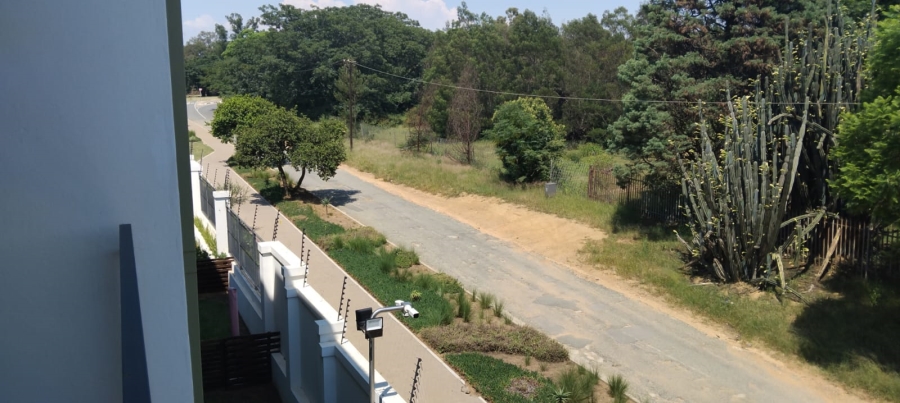 1 Bedroom Property for Sale in Linbro Park Gauteng