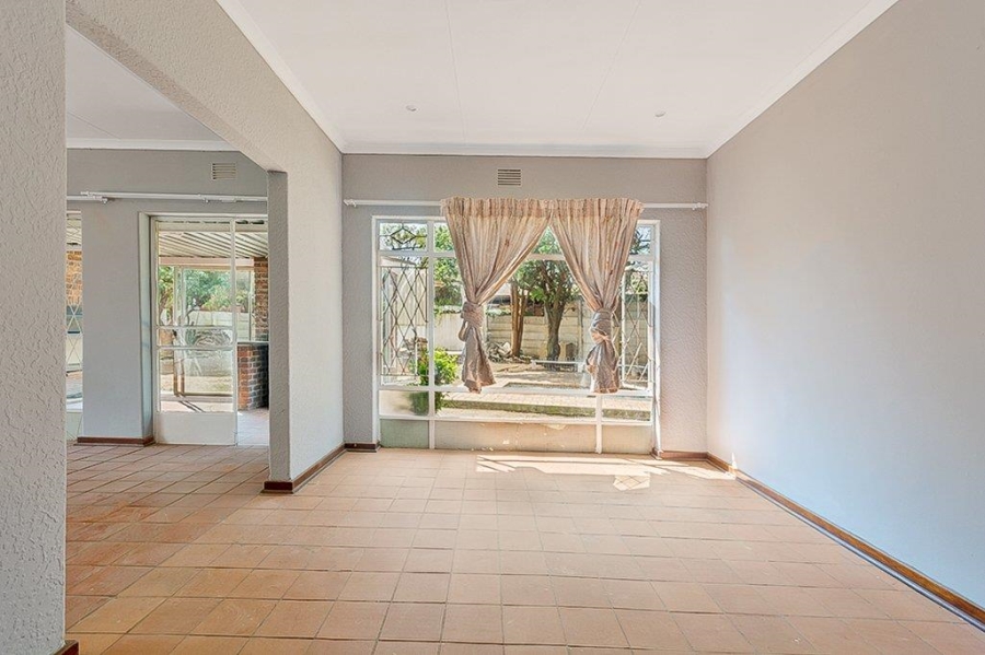 3 Bedroom Property for Sale in Birchleigh Gauteng
