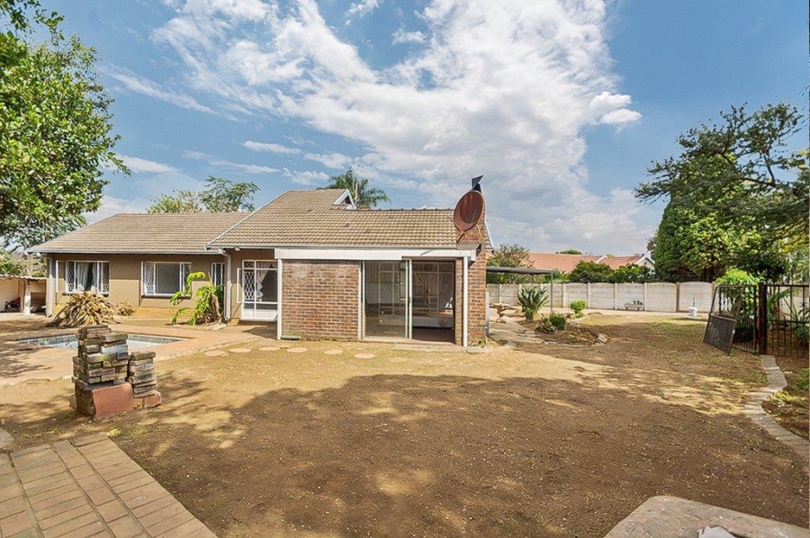 3 Bedroom Property for Sale in Birchleigh Gauteng
