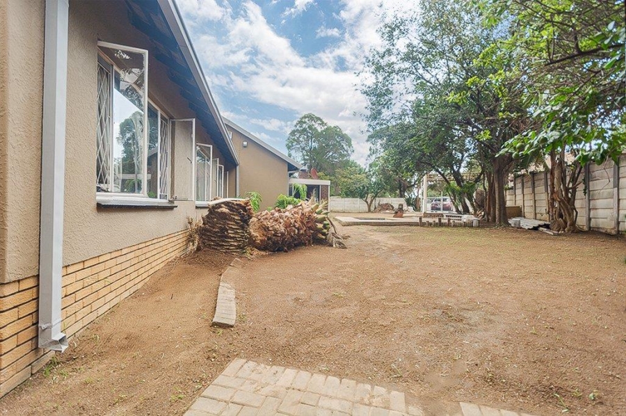 3 Bedroom Property for Sale in Birchleigh Gauteng