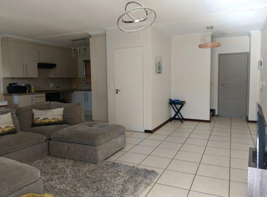 2 Bedroom Property for Sale in Broadacres Gauteng