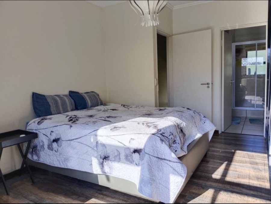 2 Bedroom Property for Sale in Broadacres Gauteng