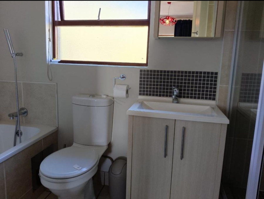 2 Bedroom Property for Sale in Broadacres Gauteng