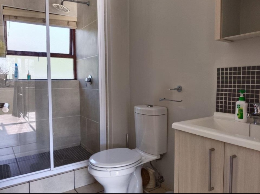 2 Bedroom Property for Sale in Broadacres Gauteng