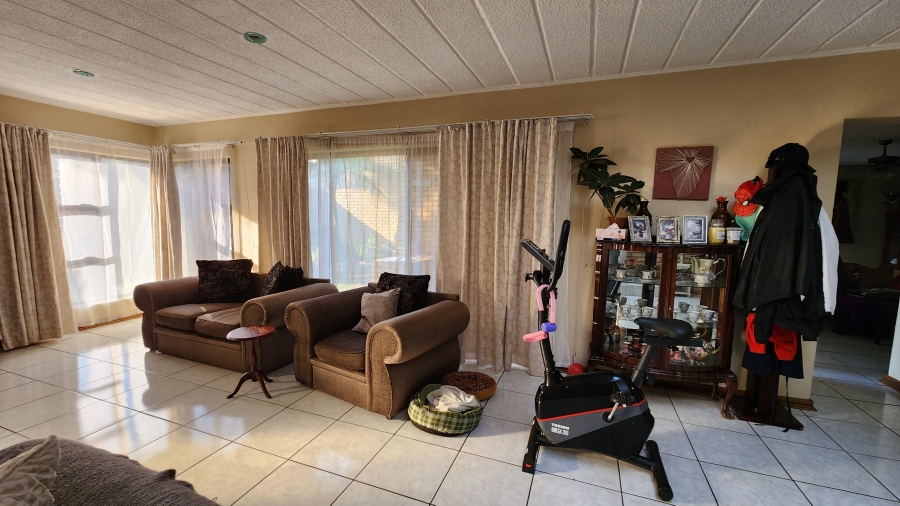 4 Bedroom Property for Sale in Meyersdal Gauteng