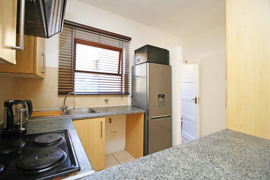 1 Bedroom Property for Sale in Lonehill Gauteng