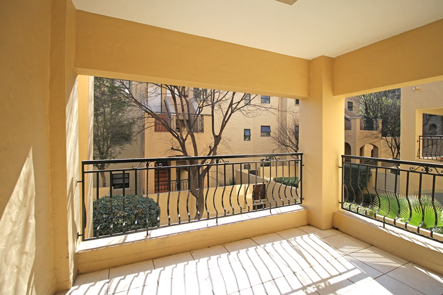 1 Bedroom Property for Sale in Lonehill Gauteng