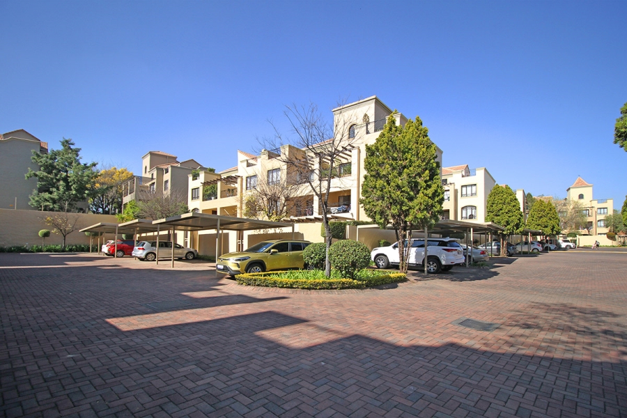 1 Bedroom Property for Sale in Lonehill Gauteng