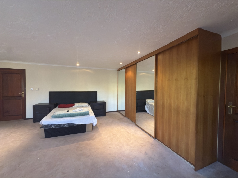 4 Bedroom Property for Sale in Poortview Gauteng