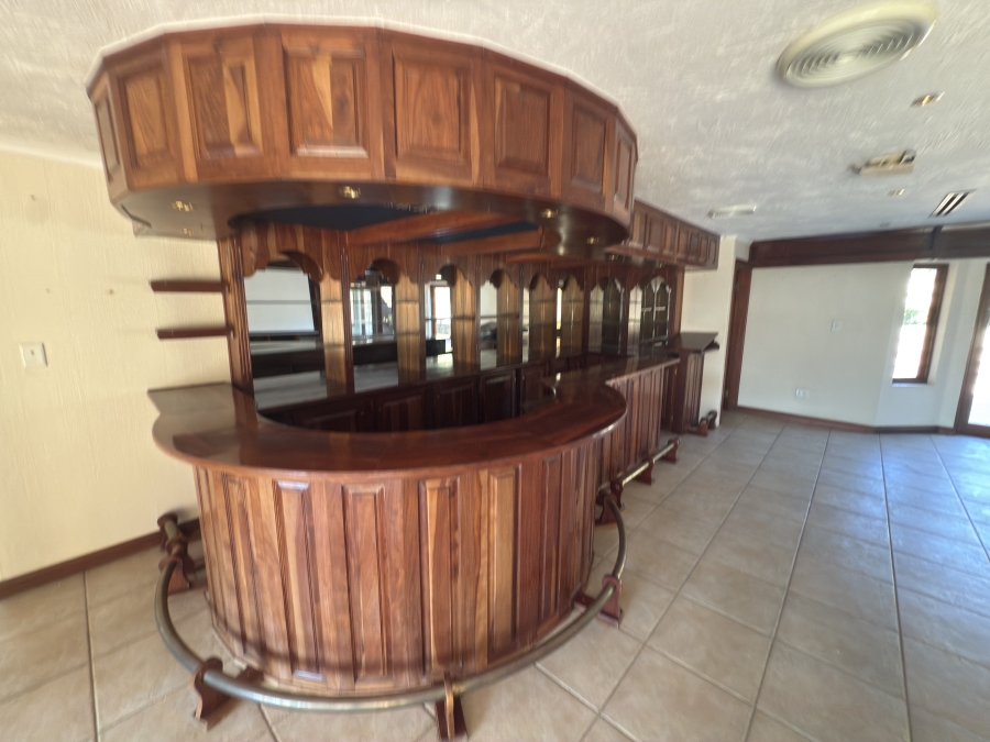 4 Bedroom Property for Sale in Poortview Gauteng