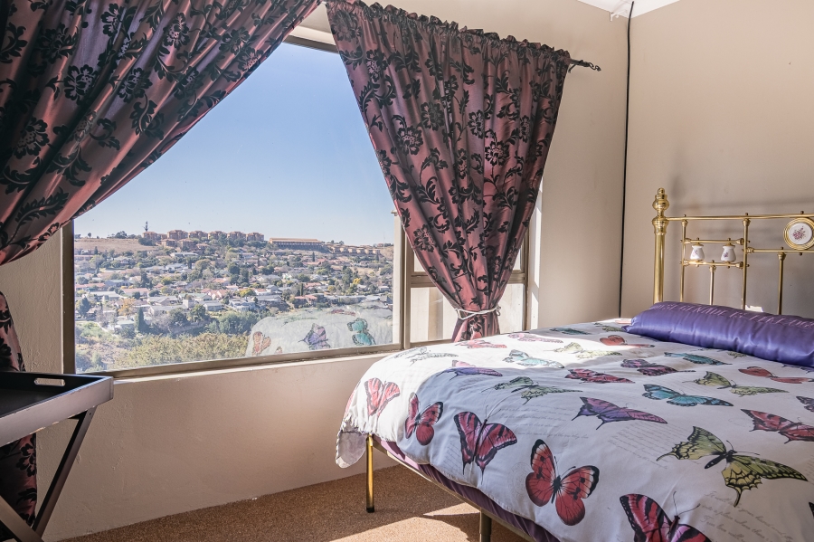 3 Bedroom Property for Sale in Kenmare Gauteng