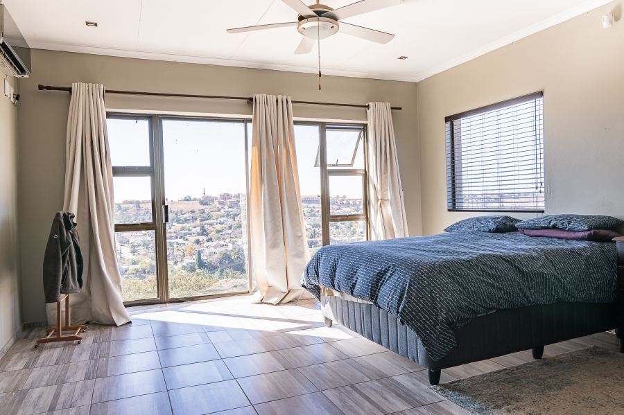 3 Bedroom Property for Sale in Kenmare Gauteng
