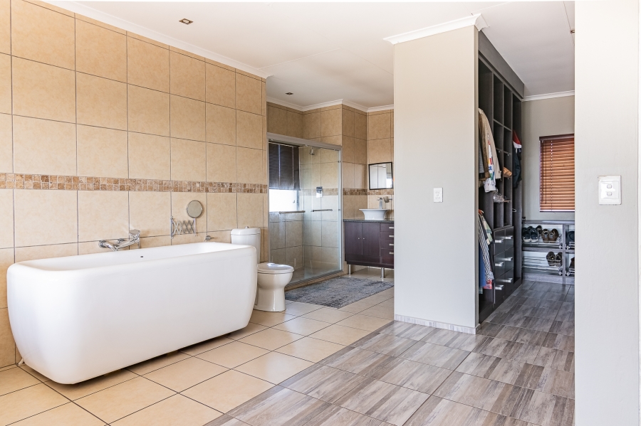 3 Bedroom Property for Sale in Kenmare Gauteng