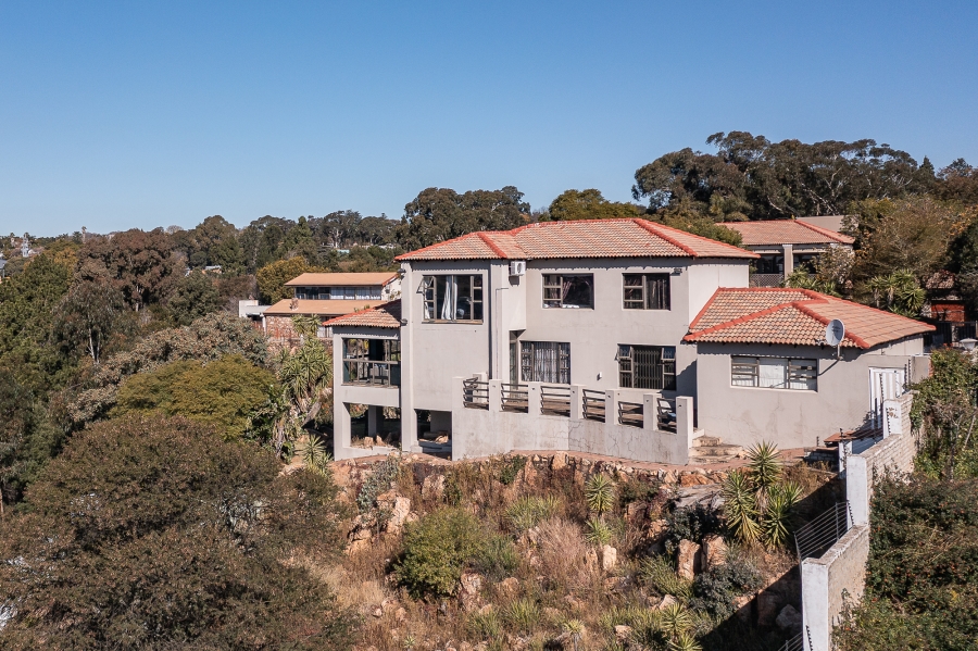 3 Bedroom Property for Sale in Kenmare Gauteng