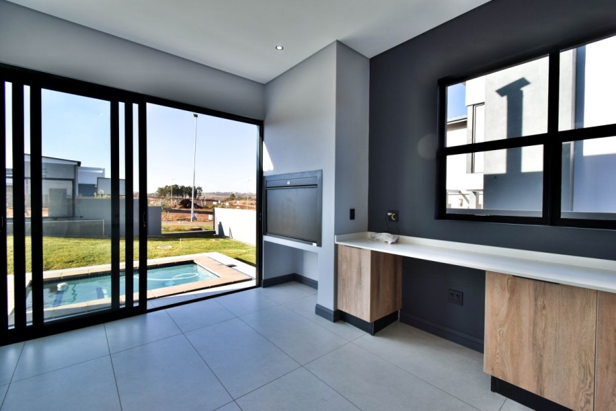 4 Bedroom Property for Sale in Fountainbrook Estate Gauteng