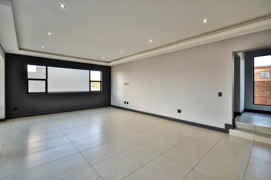 4 Bedroom Property for Sale in Fountainbrook Estate Gauteng