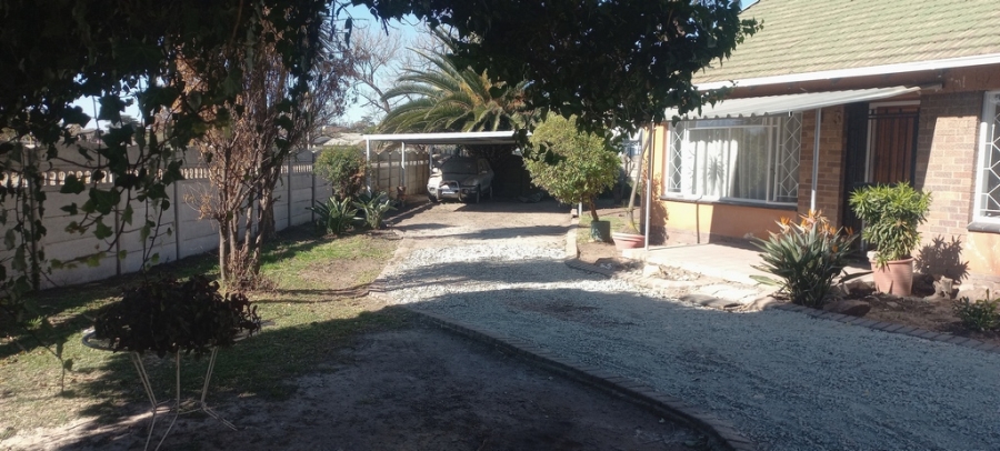 To Let 3 Bedroom Property for Rent in Bonaero Park Gauteng